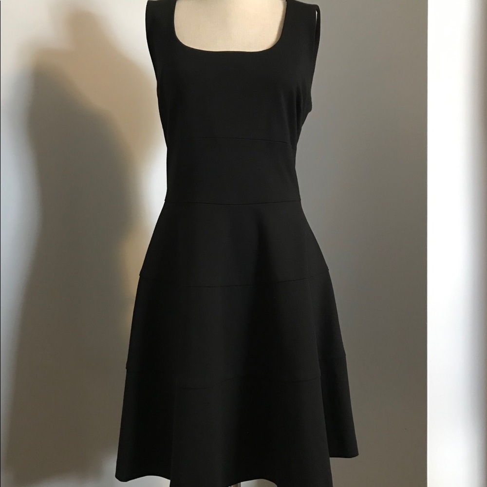 Simple LBD, Banana Republic